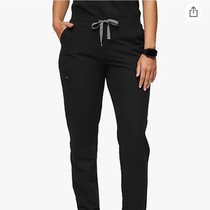 Set- Figs YOLA Skinny Scrub Pants (petite) & Healing
Hands scrub top  (Black)